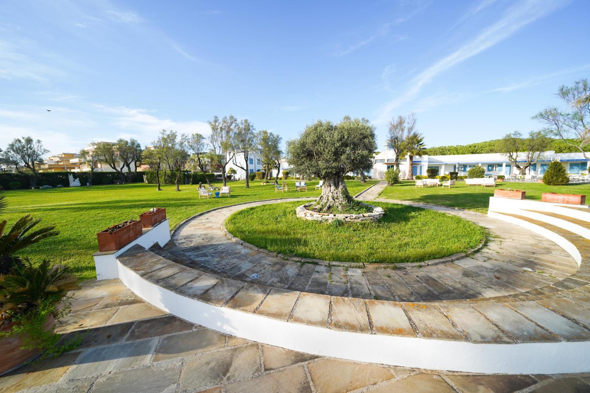 Riva Di Palo Resort Ladispoli Exterior photo